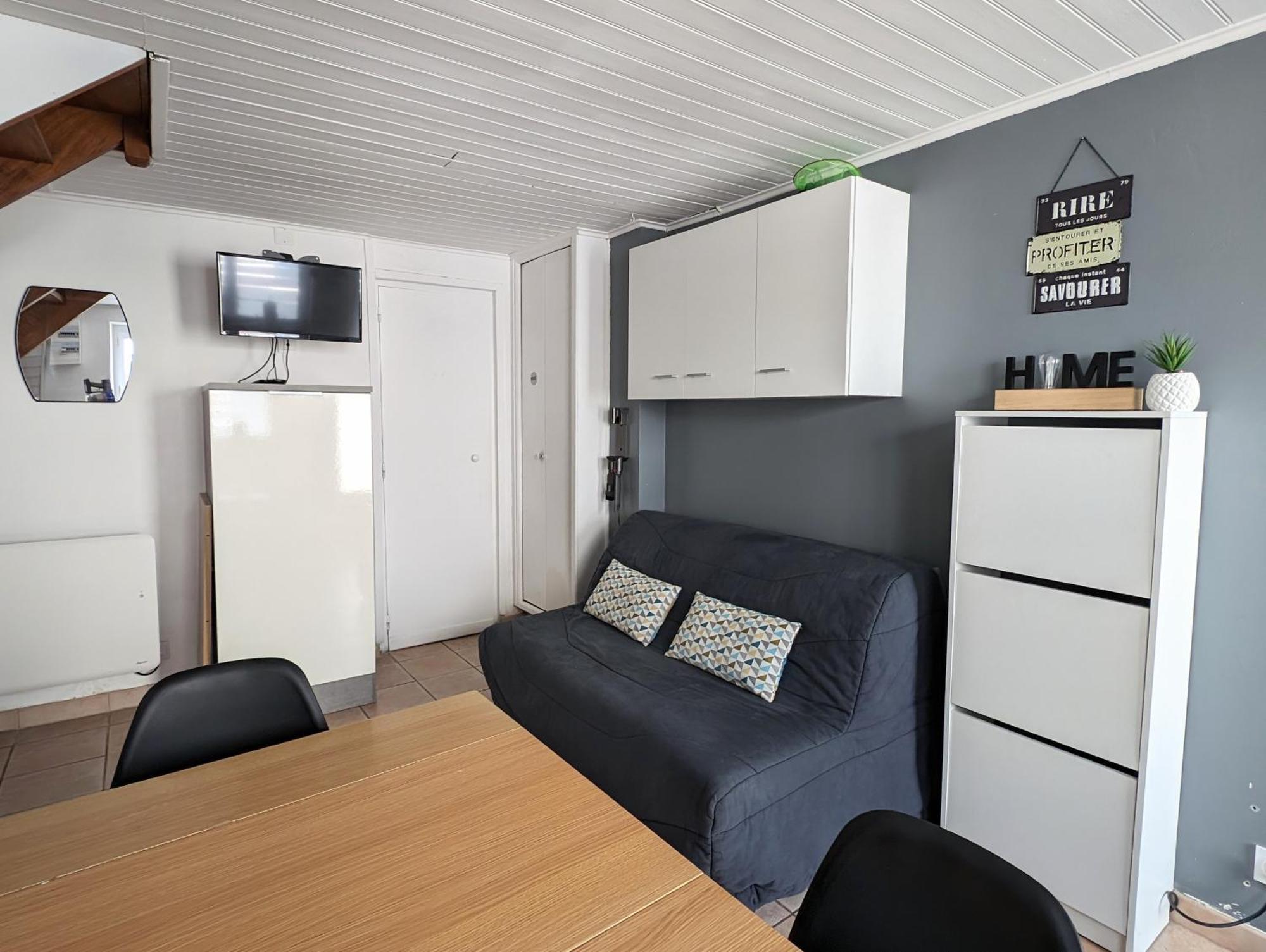 Agreable Maison Renovee En Hyper Centre Avec Patio Pornic Eksteriør bilde